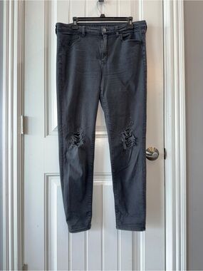 American Eagle Outfitters Black Distressed High-Rise Jeans